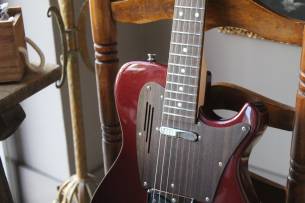 MAGNETO U-ONE Series | UT-Wave Classic UT-2300, Metallic Red, GIGBAG, 3, 26 KG