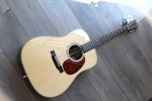 BOURGEOIS Touchstone Series D Vintage TS, Hardcase and Papers