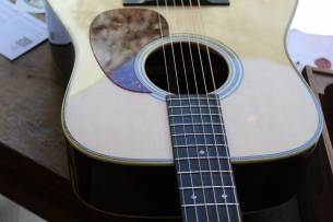 BOURGEOIS Touchstone Series D Vintage TS, Hardcase and Papers