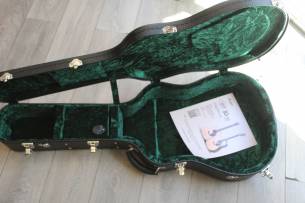 BOURGEOIS Touchstone Series D Vintage TS, Hardcase and Papers