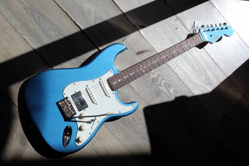SQUIER Limited Edition Classic Vibe '60s Stratocaster HSS, Lake Placid Blue, 4, 02 KG