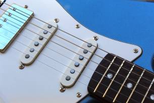 SQUIER Limited Edition Classic Vibe '60s Stratocaster HSS, Lake Placid Blue, 4, 02 KG