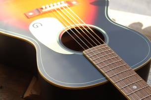 GRETSCH Jim Dandy Concert, Walnut Fingerboard, White Pickguard, Rex Burst