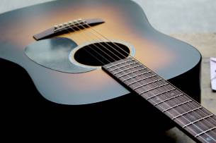 MARTIN D-X2E Ziricote Burst, GIGBAG