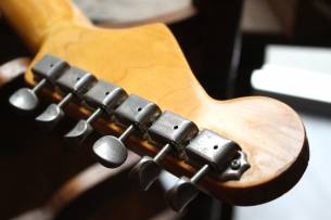 SQUIER Made In Japan 1984 ´60s Stratocaster Olympic White with Hardcase, A JEWEL!!!!