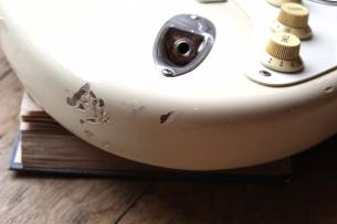 SQUIER Made In Japan 1984 ´60s Stratocaster Olympic White with Hardcase, A JEWEL!!!!