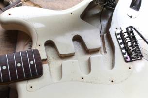 SQUIER Made In Japan 1984 ´60s Stratocaster Olympic White with Hardcase, A JEWEL!!!!