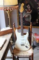 SQUIER Made In Japan 1984 ´60s Stratocaster Olympic White with Hardcase, A JEWEL!!!!