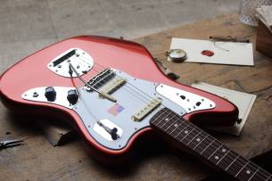FENDER Jiohnny Marr Jaguar Metallic KO, HARDCASE