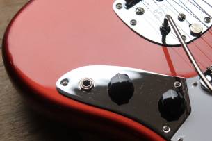 FENDER Jiohnny Marr Jaguar Metallic KO, HARDCASE