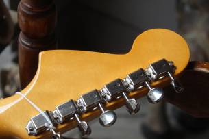 FENDER Jiohnny Marr Jaguar Metallic KO, HARDCASE