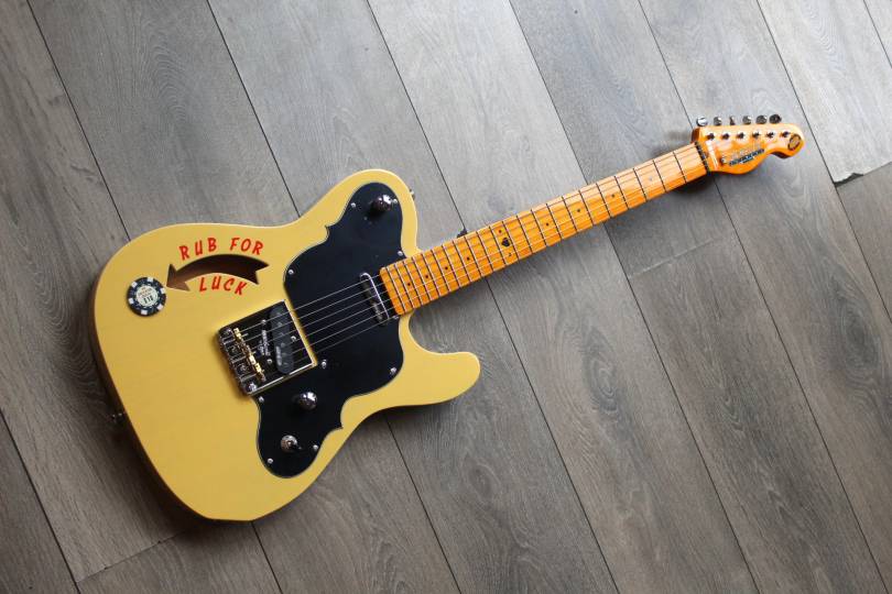 VINTAGE Joe Doe 'Gambler' Butterscotch, HARDCASE, 2, 97 KG