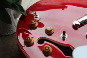 VINTAGE VSA500P Boulevard Red, 3, 66 KG