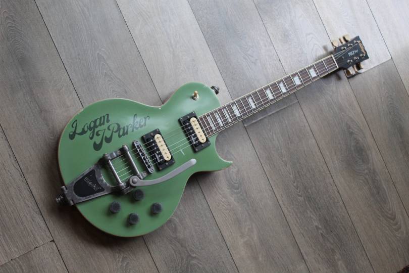 VINTAGE V100 ProShop Logan J Parker, GIGBAG, 4,06 KG