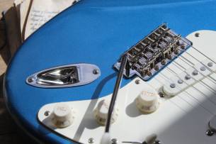 SQUIER Classic Vibe '60s Stratocaster, Lake Placid Blue. Indian Laurel, 3, 26 KG by FENDER