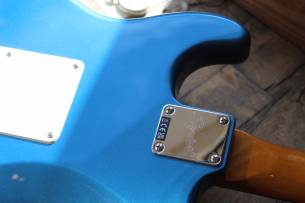 SQUIER Classic Vibe '60s Stratocaster, Lake Placid Blue. Indian Laurel, 3, 26 KG by FENDER