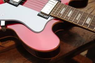 EPIPHONE Riviera, Sparkling Burgundy,3, 71 KG