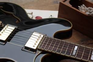 EPIPHONE Sheraton-II PRO Ebony, 4, 23 KG