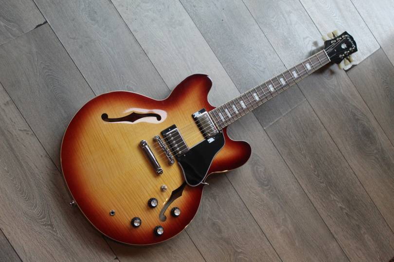 EPIPHONE ES-335 Figured Rasperry Tea Burst, 3, 63 KG