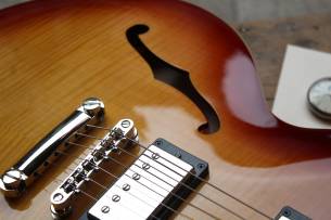 EPIPHONE ES-335 Figured Rasperry Tea Burst, 3, 63 KG