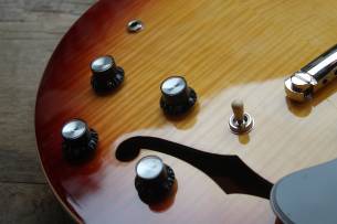 EPIPHONE ES-335 Figured Rasperry Tea Burst, 3, 63 KG