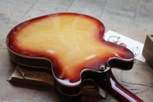 EPIPHONE ES-335 Figured Rasperry Tea Burst, 3, 63 KG