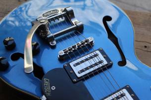 GRETSCH G2622T Streamliner with Bigsby, Laurel Fingerboard, Broad’Tron BT-3S Pickups, Dark Denim, HARDCASE, 2, 70 KG