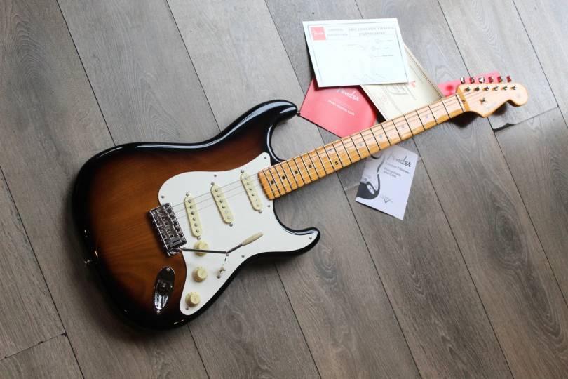 Fender Stories Collection Eric Johnson 1954 “Virginia” Stratocaster, Maple Fingerboard, 2-Color Sunburst, HARDCASE