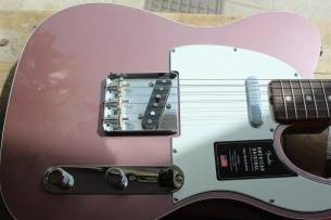 FENDER Limited American Original '60s Telecaster in Burgundy Mist Metallic, HARDCASE, 3,60 KG