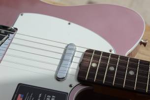 FENDER Limited American Original '60s Telecaster in Burgundy Mist Metallic, HARDCASE, 3,60 KG