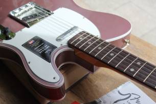 FENDER Limited American Original '60s Telecaster in Burgundy Mist Metallic, HARDCASE, 3,60 KG