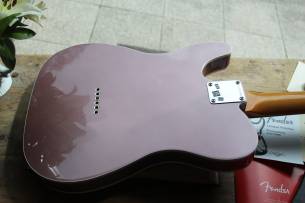 FENDER Limited American Original '60s Telecaster in Burgundy Mist Metallic, HARDCASE, 3,60 KG