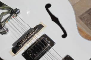 GRETSCH G7593T Billy Duffy Signature Falcon, Bigsby, Ebony Fingerboard, White, Lacquer, HARDCASE, 2, 88 KG