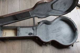EASTMAN T59/v Antique Amber with Hardcase, 3, 56 KG