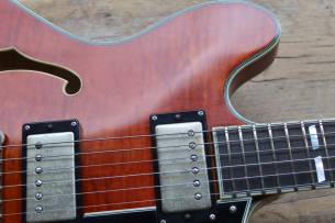 EASTMAN T59/v Antique Amber with Hardcase, 3, 56 KG