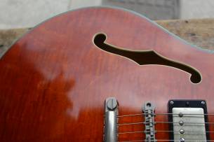 EASTMAN T59/v Antique Amber with Hardcase, 3, 56 KG