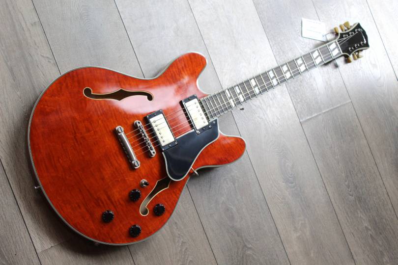 EASTMAN T59/v Antique Amber with Hardcase, 3, 56 KG