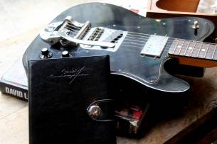 FENDER Custom Shop Limited 70s Telecaster Custom Journeyman Black, HARDCASE, 3, 75 KG