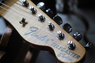 FENDER Custom Shop Limited 70s Telecaster Custom Journeyman Black, HARDCASE, 3, 75 KG