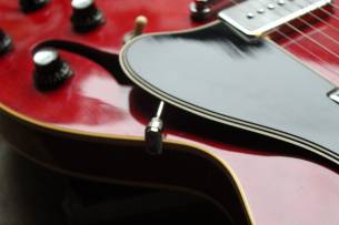 GIBSON ES-330 Cherry Original of 1966, HARDCASE