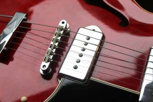 GIBSON ES-330 Cherry Original of 1966, HARDCASE