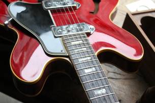 GIBSON ES-330 Cherry Original of 1966, HARDCASE