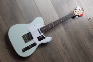 FENDER American Performer Telecaster with Rosewood Fretboard Satin Sonic Blue