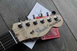 FENDER American Performer Telecaster with Rosewood Fretboard Satin Sonic Blue