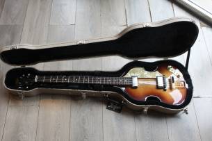 HOFNER Violin Bass 500/1 ` 62 Mersey , HARDCASE
