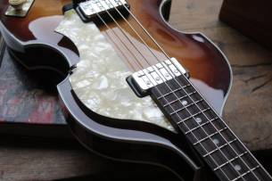 HOFNER Violin Bass 500/1 ` 62 Mersey , HARDCASE