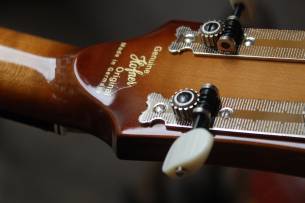 HOFNER Violin Bass 500/1 ` 62 Mersey , HARDCASE