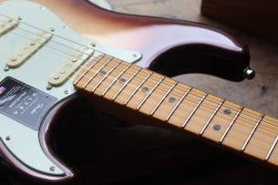 FENDER "American Ultra Stratocaster, Maple, Mocha Burst" HARDCASE, PAPERS, 3, 69 KG