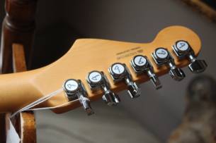 FENDER "American Ultra Stratocaster, Maple, Mocha Burst" HARDCASE, PAPERS, 3, 69 KG