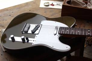 FENDER American Ultra, Rosewood Texas Tea ,HARDCASE